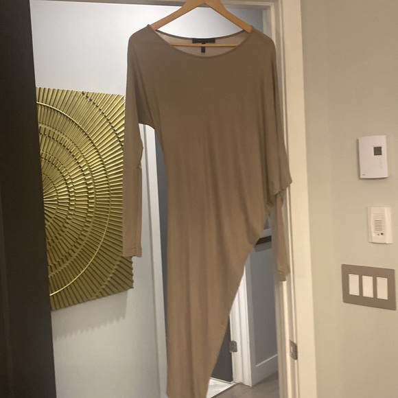 Versatile Laheld Dress - Medium - Picture 3 of 4